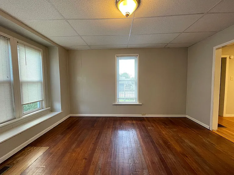 2125 W Jackson St — Photo 22
