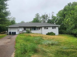 126 Country Ln, Wisconsin Dells, WI 53965