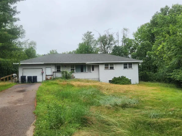 126 Country Ln, Wisconsin Dells, WI 53965