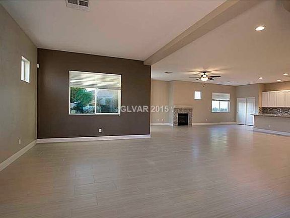 5th image of 10547 Regal Stallion Ave