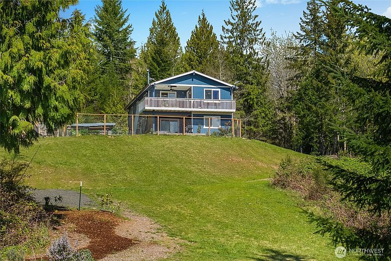 2nd image of 835 Pollock Drive