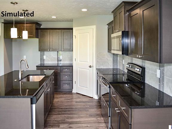 5th image of 7407 Anselm Ln