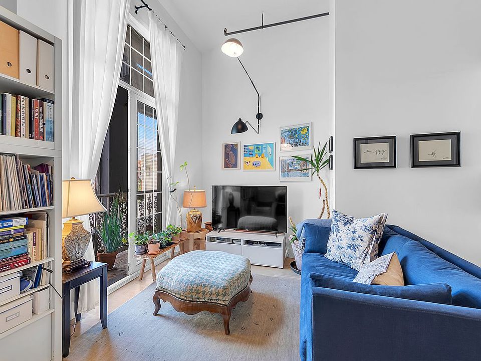 1st image of 689 Myrtle Ave APT 3H