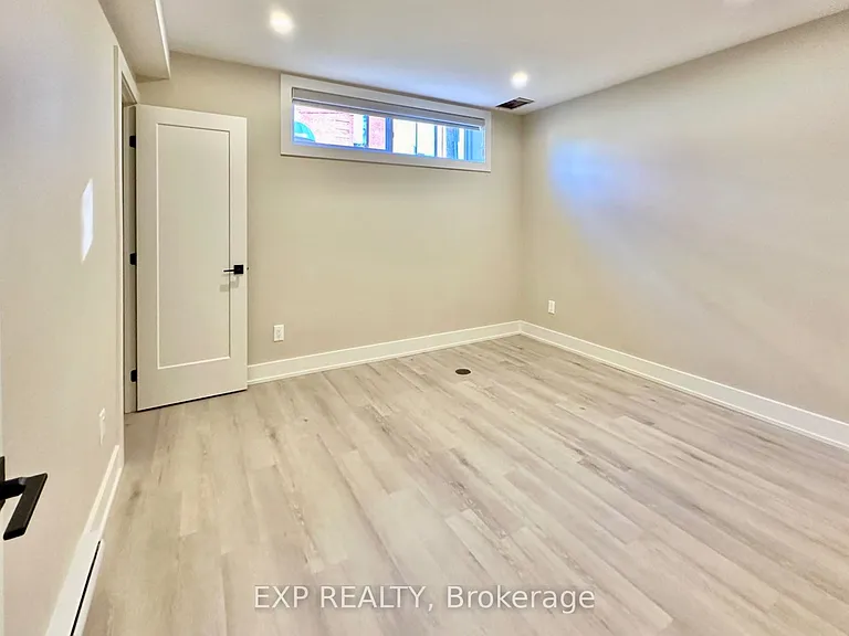 25 Omeara St #B — Photo 15