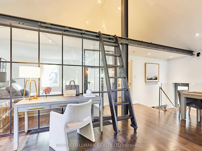 72 Sunnypoint Cres — Photo 16