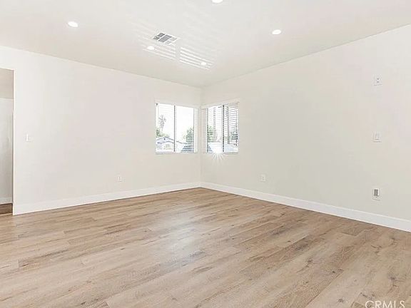 4th image of 6121 Ethel Ave