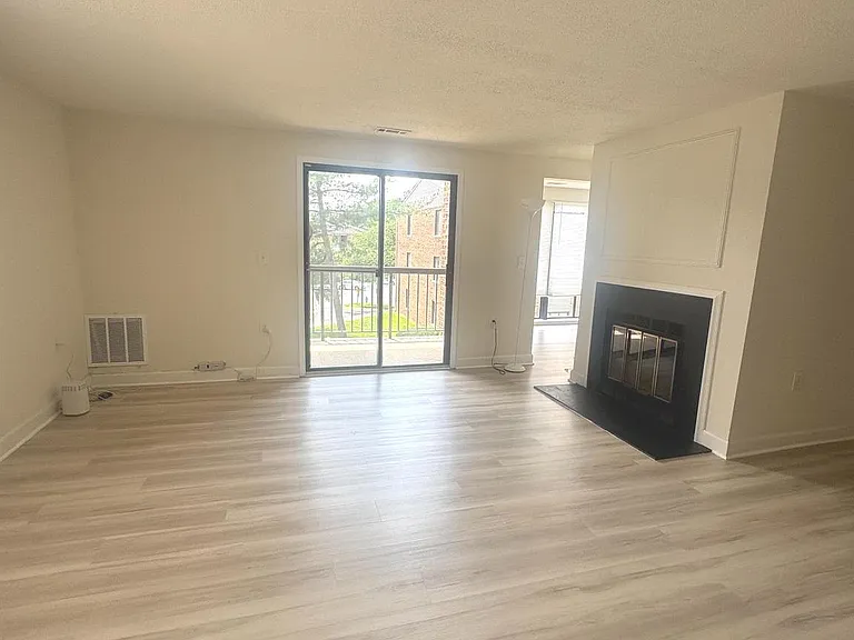 18001 Chalet Dr #19202 — Photo 26