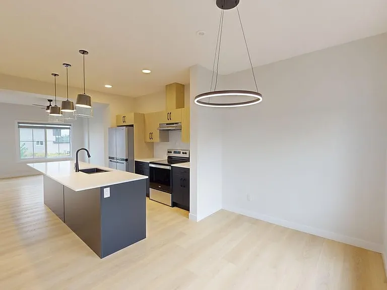 2610 159th St SW #8 — Photo 3