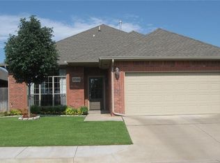 17123 Apple Tree Dr, Edmond, OK 73012