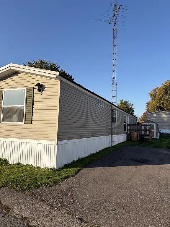 6545 E Center St, 33b — Photo 2