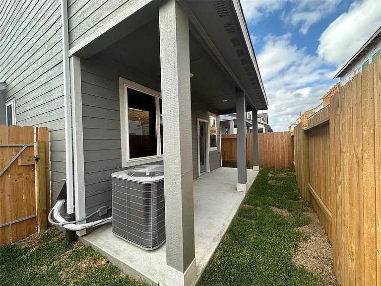 3121 Moontide Ln — Photo 34