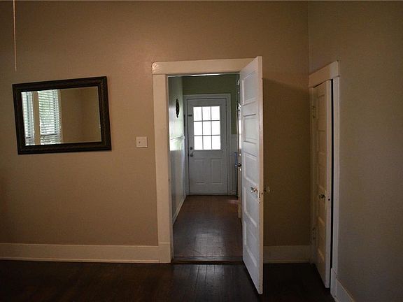 4th image of 401 Turney St
