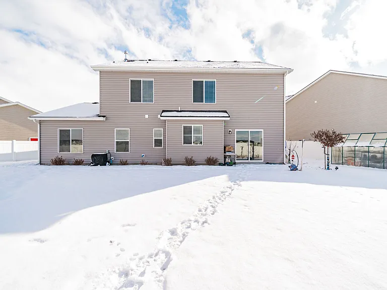 835 S 2380 W — Photo 49