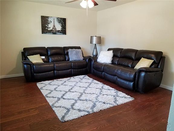 4th image of 1310 Rosewood Hills Dr
