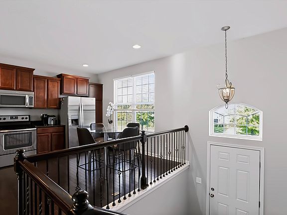 4th image of 12696 Tamworth Dr