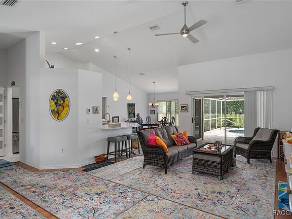 4th image of 2609 N Brentwood Cir