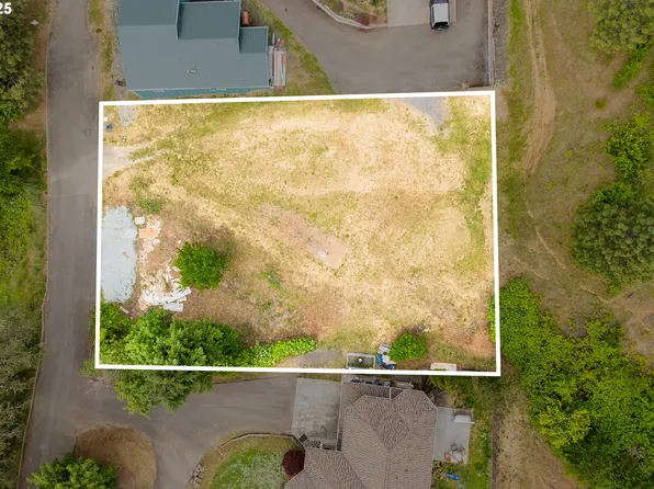 1140 Arburnia St, Myrtle Creek, OR 97457