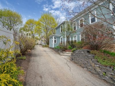62 Market St #B, Amesbury, MA, 01913