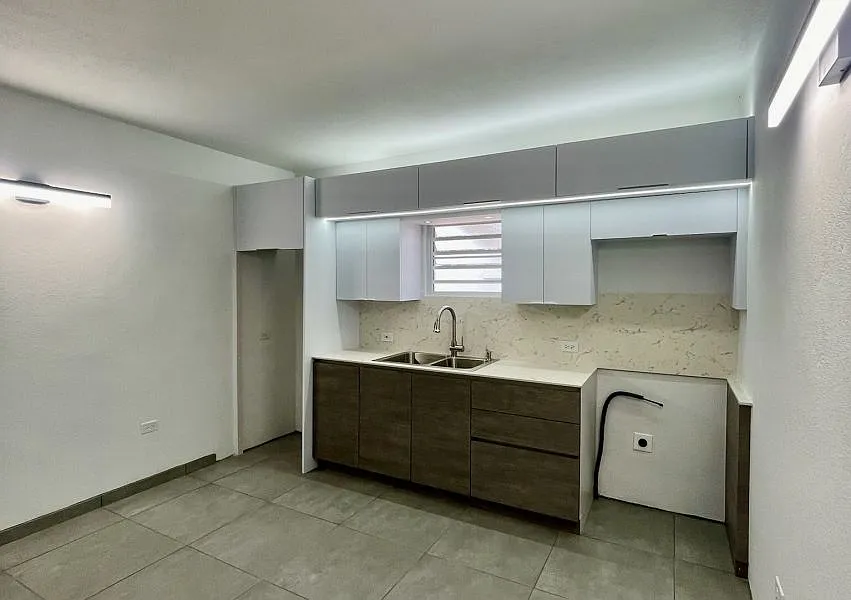 3 bed, 1.0 bath, 625 sqft, $900 — Photo 3
