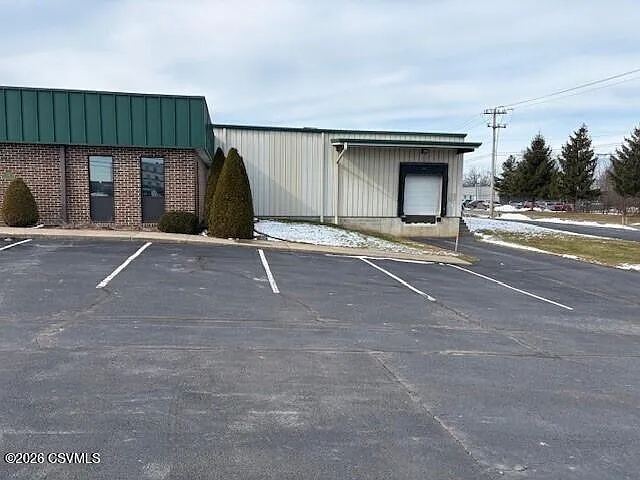 Studio, 12416 sqft, $12,175 — Photo 3