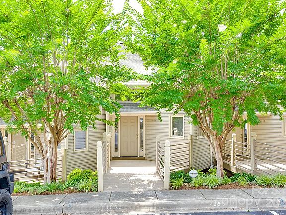 Main Entrance of the townhome