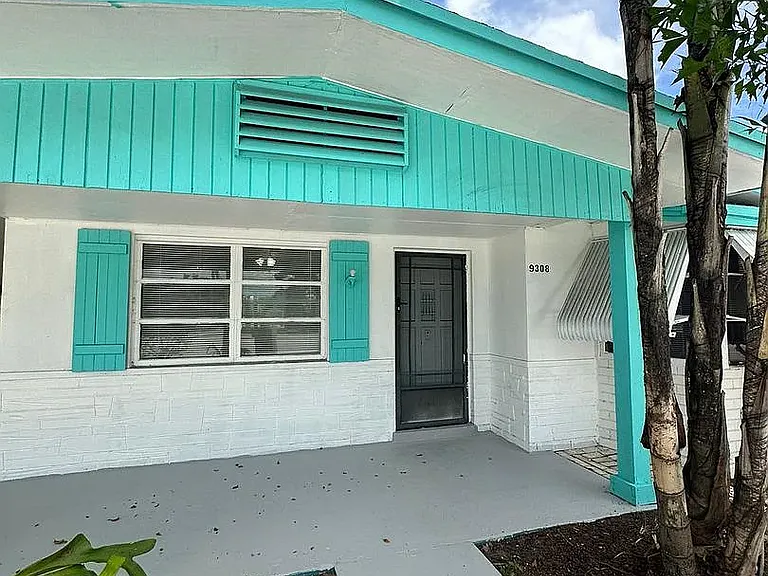 9308 N Military Trl — Photo 3
