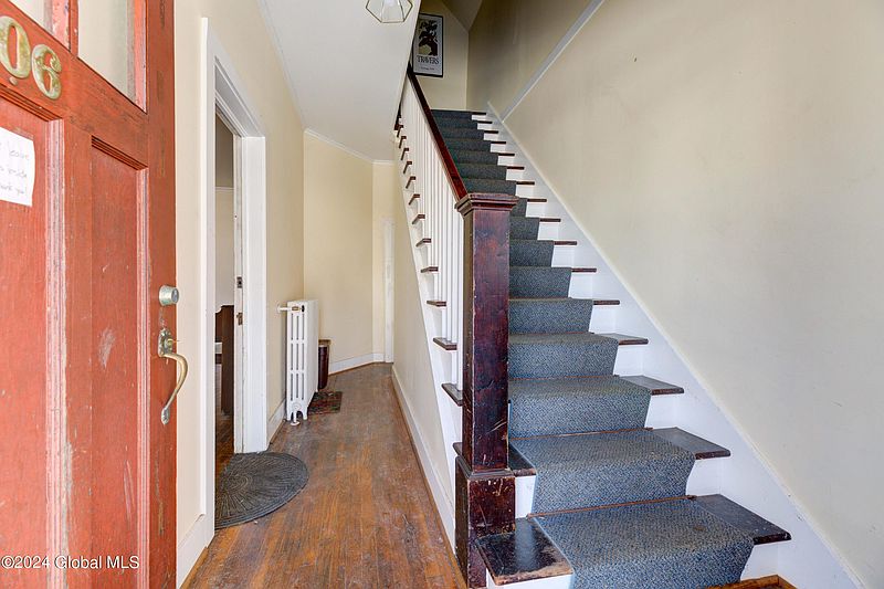 3rd image of 206 W Clinton Street