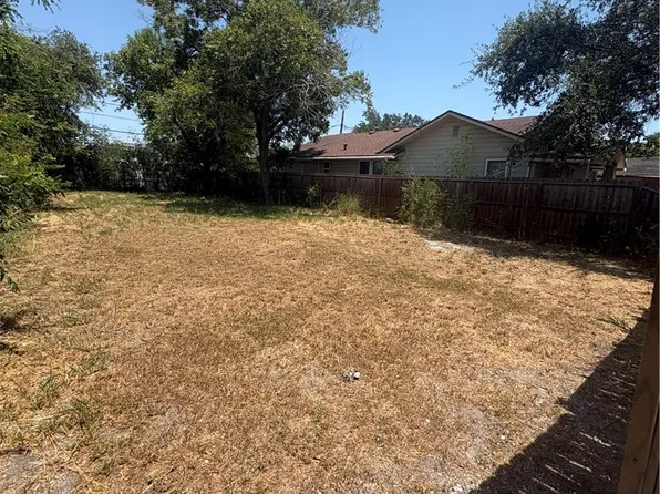 4030 Lou St, Corpus Christi, TX 78405