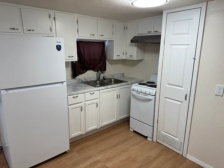 6725 Acoma Rd SE #17 — Photo 7