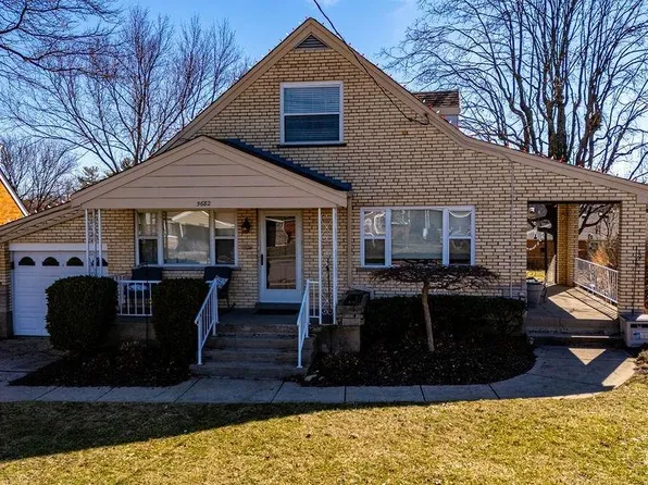 5682 Lauderdale Dr, Cincinnati, OH 45239