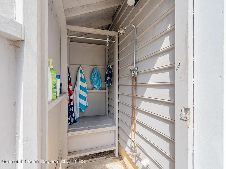 623 Brooklyn Blvd — Photo 35