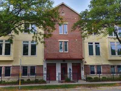 588 N Midvale Blvd APT 302, Madison, WI, 53705