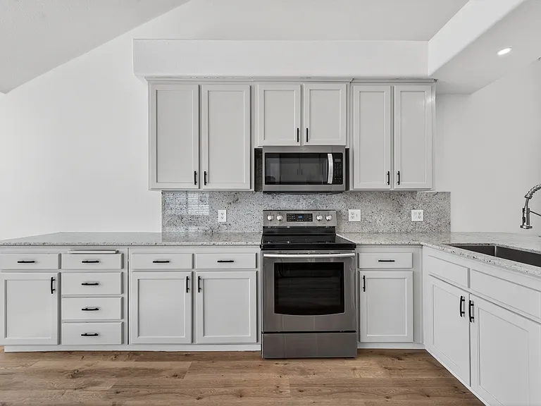 10291 N Whitney Ave — Photo 14