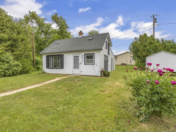 618 Pinehurst COURT, Sheboygan Falls, WI 53085