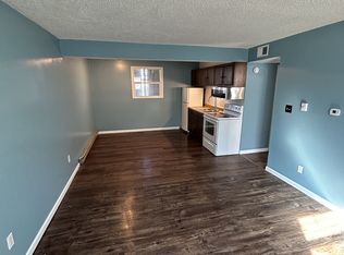 1004 S College St APT 1, Springfield, IL 62704