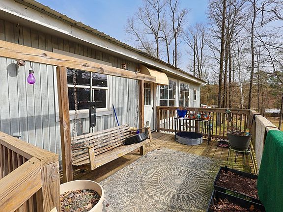 2nd image of 9 Bear Creek Rd