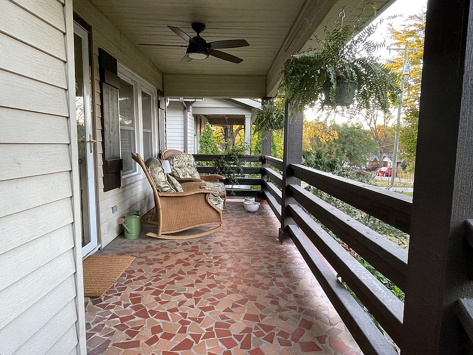 friendly neighbors and kids on both sides