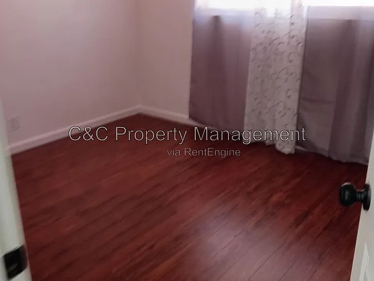 1525 Valle Vista Ave — Photo 2