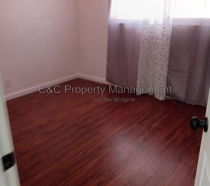 2nd image of 1525 Valle Vista Ave