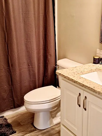 324 Camberly Ct — Photo 4
