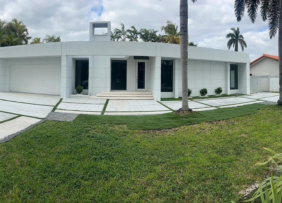 1st image of 10465 NW 130th St