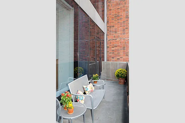 Sold by Stribling | media 11