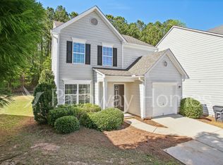 9461 Lakeview Rd, Union City, GA 30291