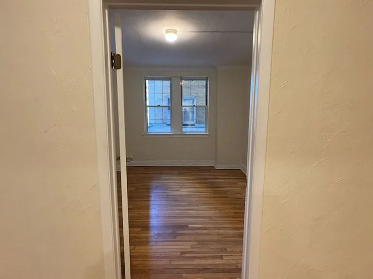 New King Edward Apartments — Photo 211