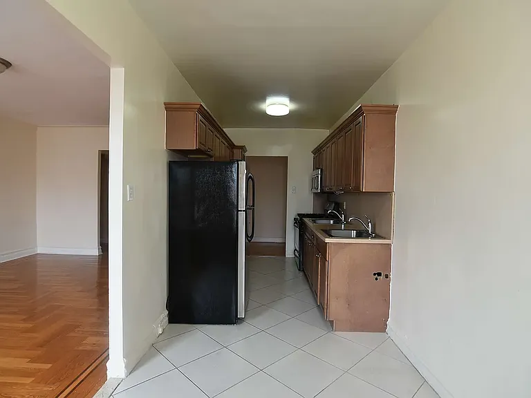 1820 Avenue N #6N — Photo 6