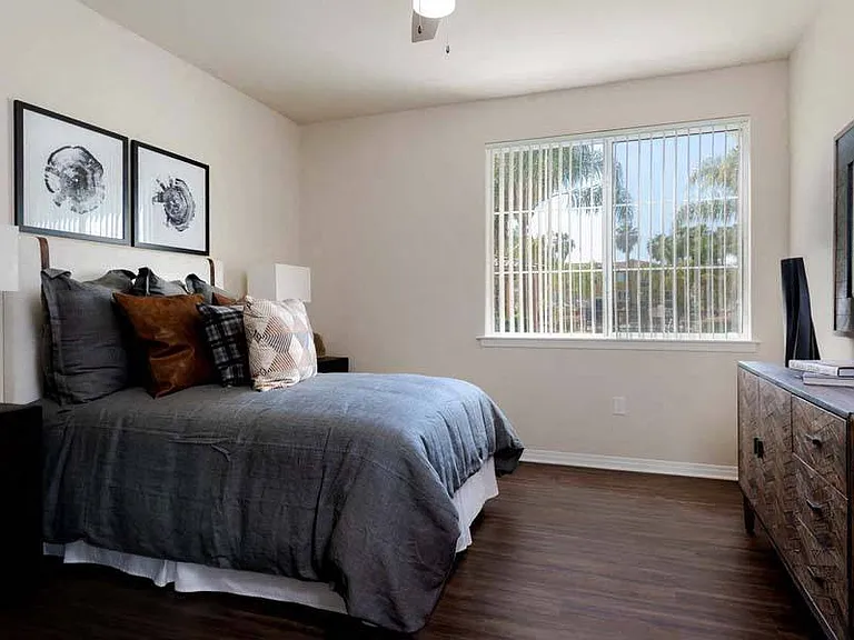 Missions at Sunbow Apartments — Photo 12