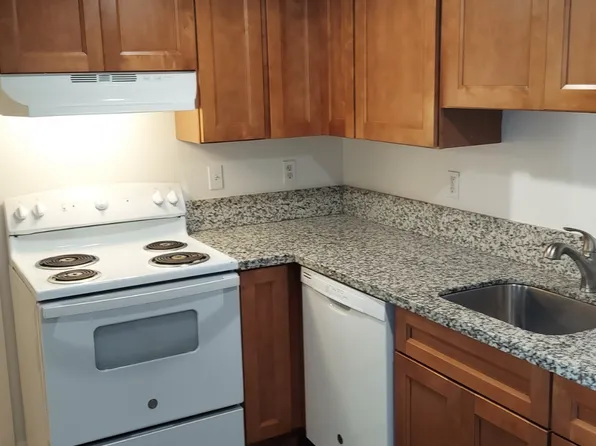 2442 NE Lombard St, Portland, OR 97211