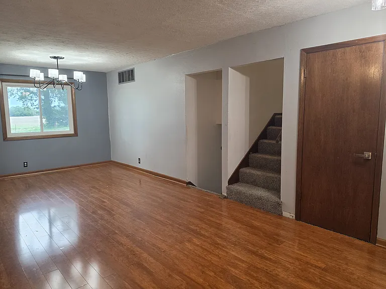 3807 Panorama Dr — Photo 4