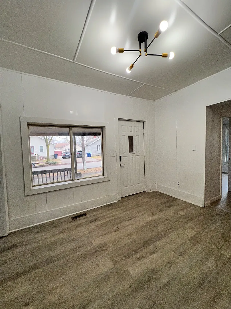 2140 2nd St. — Photo 1