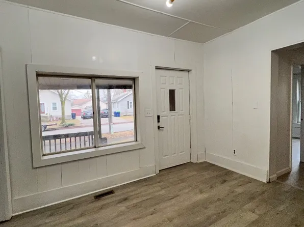 2140 2nd St, Bay City, MI 48708